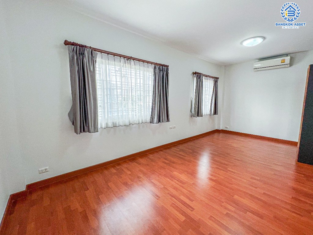 *****บ้านแฝดมือสอง โครงการ แลนซีโอ คริป ปิ่นเกล้า-วงแหวน หลังมุม เนื้อที่ 35 ตร.ว. ฟังก์ชัน 3 ห้องนอน 2 ห้องน้ำ บ้านสวยพร้อมอยู่ โครงการบนทำเลดี เชื่อมต่อถนนกาญจนาภิเษก ถนนศาลายา ถนนนครอินทร์ ใกล้รถไฟฟ้าสายสีม่วง "สถานีสามแยกบางใหญ่"