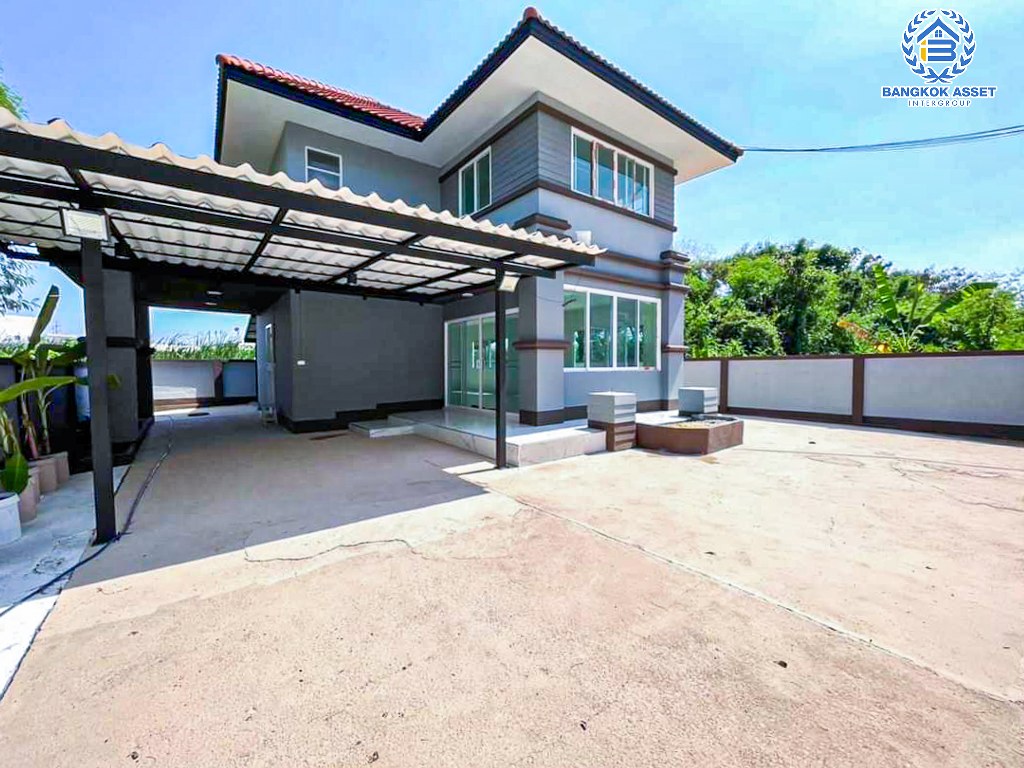 *****บ้านเดี่ยวมือสอง โครงการ ทรัพย์กานดา ติวานนท์-ปทุมธานี หลังมุม เนื้อที่ 58 ตร.ว. ฟังก์ชัน 3 ห้องนอน 2 ห้องน้ำ 2 ที่จอดรถ บ้านบรรยากาศเป็นส่วนตัวข้างบ้านไม่ติดใคร พื้นที่ใช้สอยกว้าง โครงการบนทำเลเดินทางสะดวก เชื่อมต่อถนนวิภาวดี-รังสิต ถนนแจ้งวัฒนะ ถนนกรุงเทพฯ-ปทุมธานี