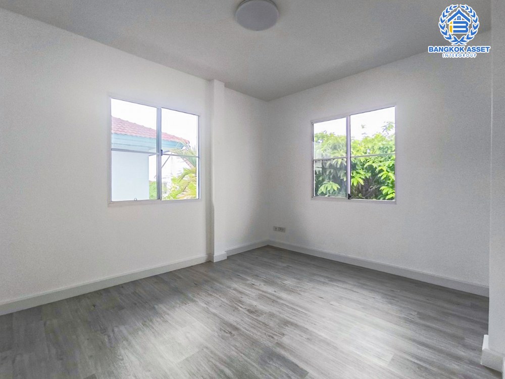 *****บ้านเดี่ยวมือสอง โครงการ มัณฑนา ราชพฤกษ์ เนื้อที่ 52.10 ตร.ว. ฟังก์ชัน 3 ห้องนอน 2 ห้องน้ำ 2 ที่จอดรถ บ้านหลังใหญ่ พื้นที่รอบบ้านกว้างขวาง ตั้งบนทำเลดี เชื่อมต่อถนนกาญจนาภิเษก ถนนรัตนาธิเบศร์ ถนนนครอินทร์ ใกล้เซ็นทรัลเวสต์เกต และรถไฟฟ้าสายสีม่วง "สถานีบางรักน้อยท่าอิฐ"