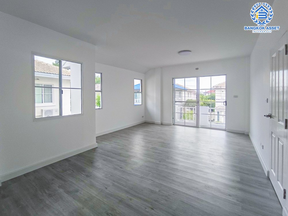 *****บ้านเดี่ยวมือสอง โครงการ มัณฑนา ราชพฤกษ์ เนื้อที่ 52.10 ตร.ว. ฟังก์ชัน 3 ห้องนอน 2 ห้องน้ำ 2 ที่จอดรถ บ้านหลังใหญ่ พื้นที่รอบบ้านกว้างขวาง ตั้งบนทำเลดี เชื่อมต่อถนนกาญจนาภิเษก ถนนรัตนาธิเบศร์ ถนนนครอินทร์ ใกล้เซ็นทรัลเวสต์เกต และรถไฟฟ้าสายสีม่วง "สถานีบางรักน้อยท่าอิฐ"