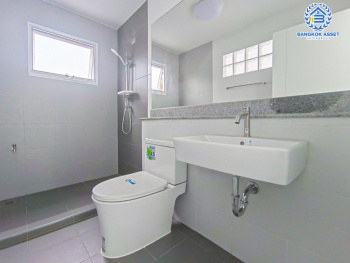 *****บ้านเดี่ยวมือสอง โครงการ มัณฑนา ราชพฤกษ์ เนื้อที่ 52.10 ตร.ว. ฟังก์ชัน 3 ห้องนอน 2 ห้องน้ำ 2 ที่จอดรถ บ้านหลังใหญ่ พื้นที่รอบบ้านกว้างขวาง ตั้งบนทำเลดี เชื่อมต่อถนนกาญจนาภิเษก ถนนรัตนาธิเบศร์ ถนนนครอินทร์ ใกล้เซ็นทรัลเวสต์เกต และรถไฟฟ้าสายสีม่วง "สถานีบางรักน้อยท่าอิฐ"