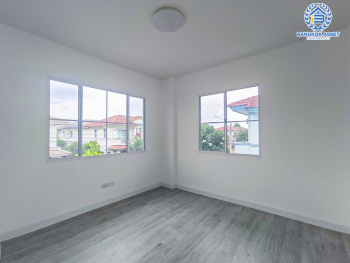 *****บ้านเดี่ยวมือสอง โครงการ มัณฑนา ราชพฤกษ์ เนื้อที่ 52.10 ตร.ว. ฟังก์ชัน 3 ห้องนอน 2 ห้องน้ำ 2 ที่จอดรถ บ้านหลังใหญ่ พื้นที่รอบบ้านกว้างขวาง ตั้งบนทำเลดี เชื่อมต่อถนนกาญจนาภิเษก ถนนรัตนาธิเบศร์ ถนนนครอินทร์ ใกล้เซ็นทรัลเวสต์เกต และรถไฟฟ้าสายสีม่วง "สถานีบางรักน้อยท่าอิฐ"