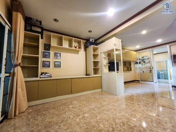 *****ทาวน์เฮ้าส์มือสองกรุงเทพมหานคร หมู่บ้าน โสสุนคร งามวงศ์วาน เนื้อที่ 17 ตร.ว. ฟังก์ชัน 2 ห้องนอน 2 ห้องน้ำ 1 ที่จอดรถ แถมฟรี! 2 เครื่องปรับอากาศ บนทำเลเดินทางสะดวก เชื่อมต่อ ถนนงามวงศ์วาน, ถนนวิภาวดีรังสิต ใกล้รถไฟฟ้าสายสีม่วง "สถานีศูนย์ราชการนนทบุรี" และจุดขึ้นทางด่วน "งามวงศ์วาน"