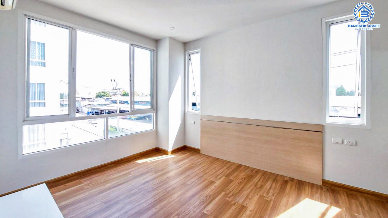 *****คอนโดมิเนียมมือสองสมุทรปราการ โครงการ เดอะพอร์ท สุขสวัสดิ์ ห้องมุม! เนื้อที่กว้าง 45.19 ตร.ม. ฟังก์ชัน 2 ห้องนอน 1 ห้องน้ำ แถมฟรี! 3 เครื่องปรับอากาศ 1 เครื่องดูดควัน บนทำเลแห่งการเดินทาง เชื่อมต่อ ถนนสุขสวัสดิ์, ถนนกาญจนาภิเษก ใกล้ทางด่วน "เฉลิมพิเศษมหานคร" จองเลย!