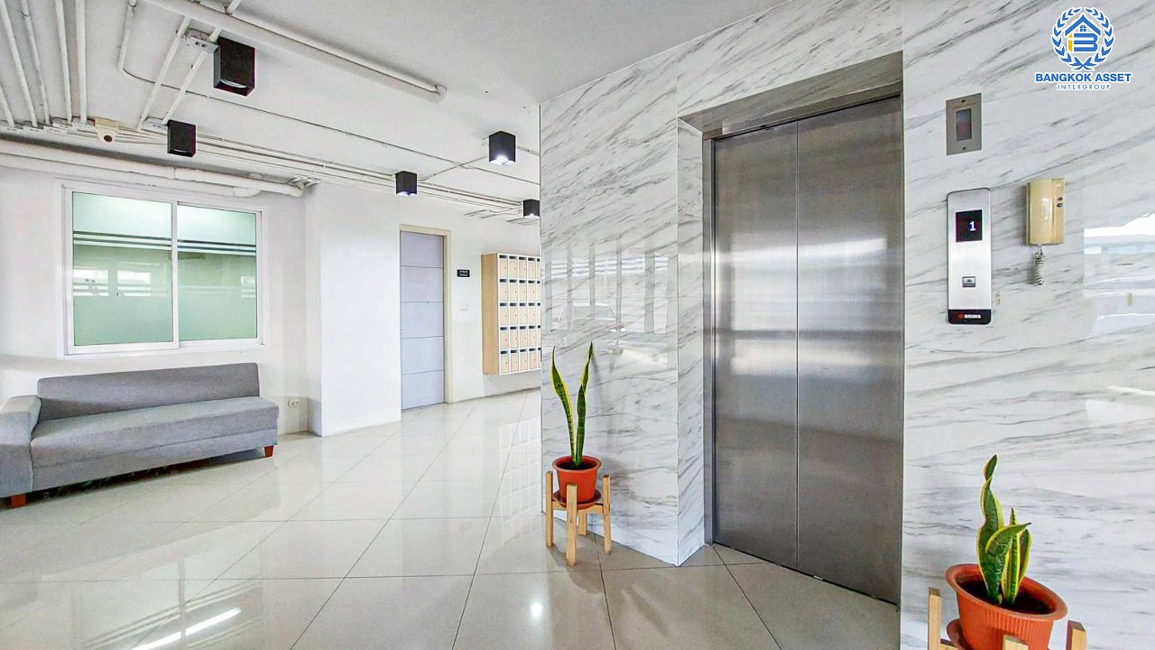 *****คอนโดมิเนียมมือสองสมุทรปราการ โครงการ เดอะพอร์ท สุขสวัสดิ์ ห้องมุม! เนื้อที่กว้าง 45.19 ตร.ม. ฟังก์ชัน 2 ห้องนอน 1 ห้องน้ำ แถมฟรี! 3 เครื่องปรับอากาศ 1 เครื่องดูดควัน บนทำเลแห่งการเดินทาง เชื่อมต่อ ถนนสุขสวัสดิ์, ถนนกาญจนาภิเษก ใกล้ทางด่วน "เฉลิมพิเศษมหานคร" จองเลย!