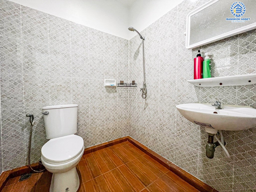 *****ทาวน์เฮ้าส์มือสอง โครงการ พฤกษา17 ลำลูกกา หลังมุม เนื้อที่ 28.40 ตร.ว. ฟังก์ชัน 3 ห้องนอน 2 ห้องน้ำ 1 ที่จอดรถ บ้านสภาพดี พื้นที่กว้างขวาง โครงการบนทำเลเดินทางสะดวก เชื่อมต่อถนนรังสิต-นครนายก ถนนลำลูกกา ถนนเฉลิมพงษ์ ใกล้รถไฟฟ้าสายสีเขียว "สถานีคูคต"