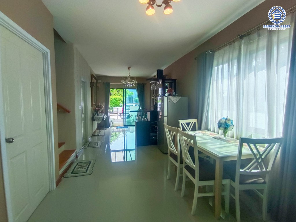 *****ทาวน์เฮ้าส์มือสอง โครงการ เดอะทรัสต์ ราชพฤกษ์ หลังมุม เนื้อที่ 25 ตร.ว. ฟังก์ชัน 4 ห้องนอน 2 ห้องน้ำ 1 ที่จอดรถ  แถมเฟอร์นิเจอร์ทั้งหลัง โครงการบนทำเลเดินทางสะดวก เชื่อมต่อถนนราชพฤกษ์ ถนนรัตนาธิเบศร์ ถนนบางกรวย-ไทรน้อย ใกล้จุดขึ้นทางด่วน "ศรีรัช"