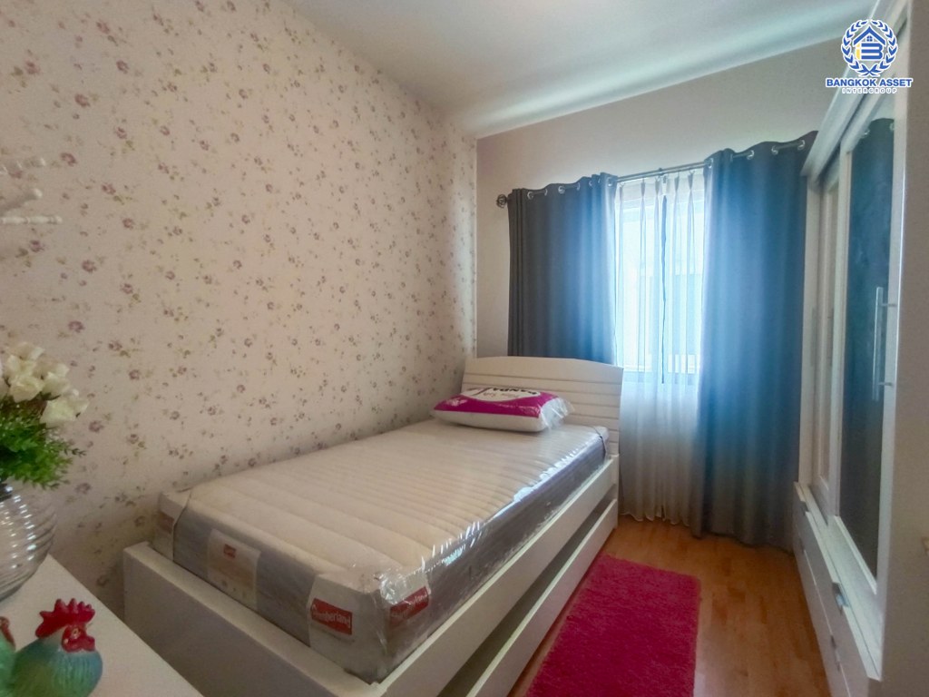 *****ทาวน์เฮ้าส์มือสอง โครงการ เดอะทรัสต์ ราชพฤกษ์ หลังมุม เนื้อที่ 25 ตร.ว. ฟังก์ชัน 4 ห้องนอน 2 ห้องน้ำ 1 ที่จอดรถ  แถมเฟอร์นิเจอร์ทั้งหลัง โครงการบนทำเลเดินทางสะดวก เชื่อมต่อถนนราชพฤกษ์ ถนนรัตนาธิเบศร์ ถนนบางกรวย-ไทรน้อย ใกล้จุดขึ้นทางด่วน "ศรีรัช"