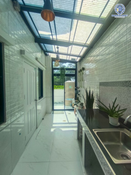 *****ทาวน์เฮ้าส์มือสอง โครงการ เดอะทรัสต์ ราชพฤกษ์ หลังมุม เนื้อที่ 25 ตร.ว. ฟังก์ชัน 4 ห้องนอน 2 ห้องน้ำ 1 ที่จอดรถ  แถมเฟอร์นิเจอร์ทั้งหลัง โครงการบนทำเลเดินทางสะดวก เชื่อมต่อถนนราชพฤกษ์ ถนนรัตนาธิเบศร์ ถนนบางกรวย-ไทรน้อย ใกล้จุดขึ้นทางด่วน "ศรีรัช"