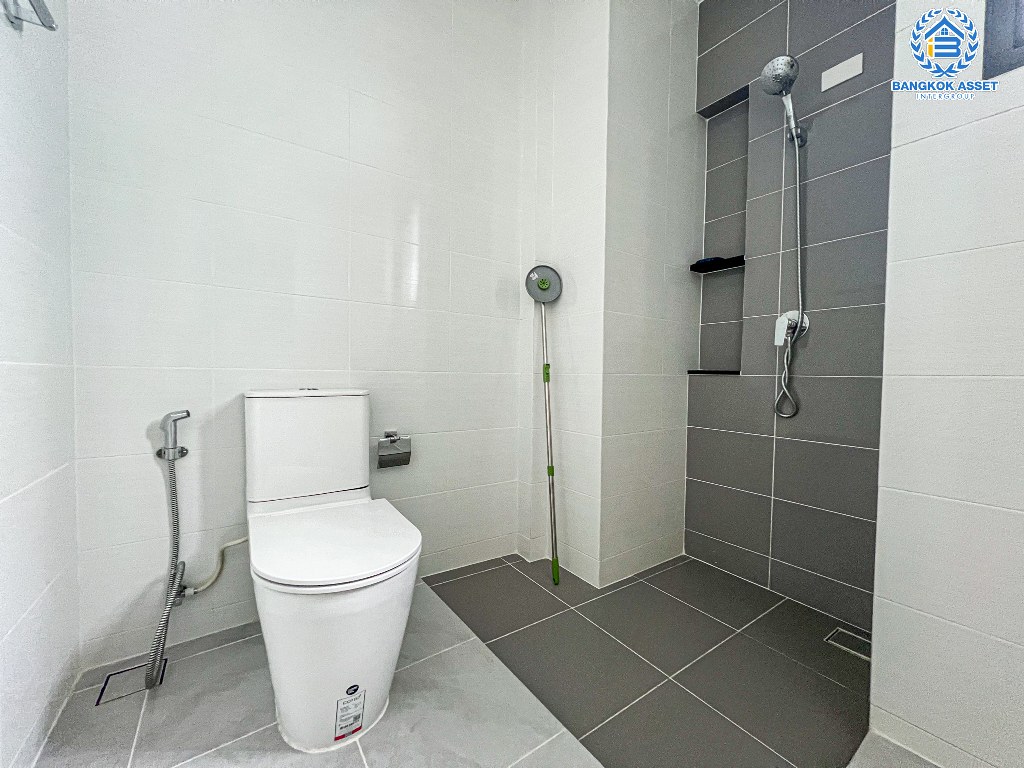 *****ขายด่วน! บ้านเดี่ยวมือสอง โครงการ บางกอก บูเลอวาร์ด ศรีนครินทร์-บางนา เนื้อที่ 50.60 ตร.ว. ฟังก์ชัน 3 ห้องนอน 3 ห้องน้ำ 2 ที่จอดรถ  โครงการบนทำเลเดินทางสะดวก เชื่อมต่อถนนหนามแดง ถนนวงแหวนกาญจนาภิเษก ถนนเทพารักษ์ ใกล้จุดขึ้นทางด่วน "กาญจนาภิเษก"