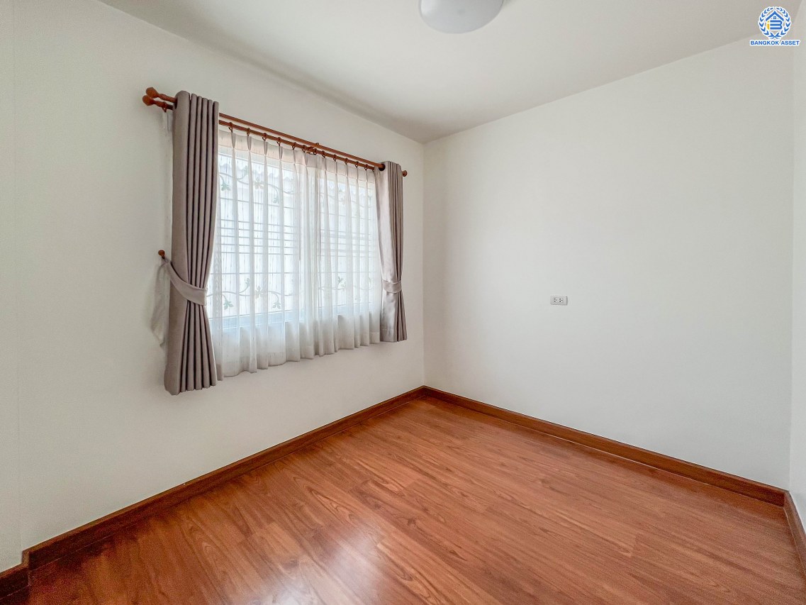 *****ทาวน์เฮ้าส์มือสองนนทบุรี โครงการ ศุภาลัย โนโววิลล์ วงแหวน-บางใหญ่ เนื้อที่กว้าง 20.7 ตร.ว. ฟังก์ชัน 3 ห้องนอน 2 ห้องน้ำ หน้ากว้างจอดรถได้ 2 คัน บ้านพร้อมอยู่ บนทำเลแห่งการเดินทาง เชื่อมต่อ ถ.กาญจนาภิเษก ใกล้รถไฟฟ้าสายสีม่วง "สถานีคลองบางไผ่" ในราคาสุดคุ้ม!