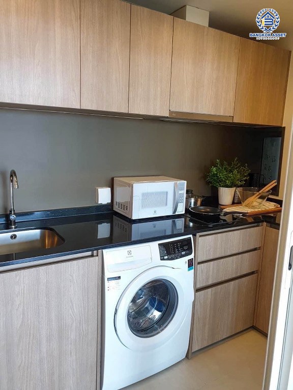 *****คอนโดมิเนียมมือสอง โครงการ แชมเบอร์ส ชาน ลาดพร้าว-วังหิน หลังมุม เนื้อที่ 55.86 ตร.ม. ฟังก์ชัน 2 ห้องนอน 2 ห้องน้ำ 1 ที่จอดรถ ราคานี้ดีที่สุด พร้อมวิวสระว่ายน้ำ โครงการบนทำเลดี เชื่อมต่อถนนลาดพร้าว-วังหิน ถนนพหลโยธิน ถนนโชคชัย4 ใกล้รถไฟฟ้าสายสีเขียว "สถานีเสนานิคม"