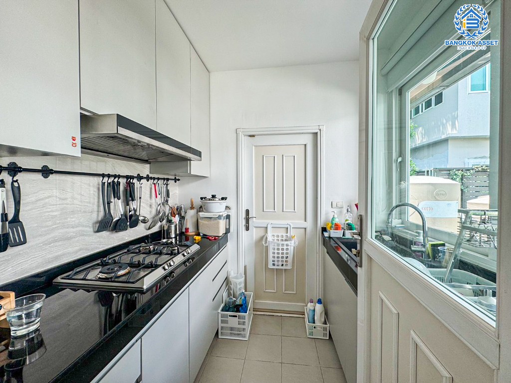 *****บ้านเดี่ยวมือสอง โครงการ เพอร์เฟค มาสเตอร์พีช ราชพฤกษ์ หลังมุม เนื้อที่ 114.50 ตร.ว. ฟังก์ชัน 3 ห้องนอน 4 ห้องน้ำ 2 ที่จอดรถ โครงการบนทำเลเดินทางสะดวก เชื่อมต่อถนนรัตนาธิเบศร์ ถนนราชพฤกษ์ ถนนบางกรวย-ไทรน้อย ใกล้รถไฟฟ้าสายสีม่วง "สถานีบางรักน้อยท่าอิฐ" และจุดขึ้นทางด่วน "ศรีรัช"