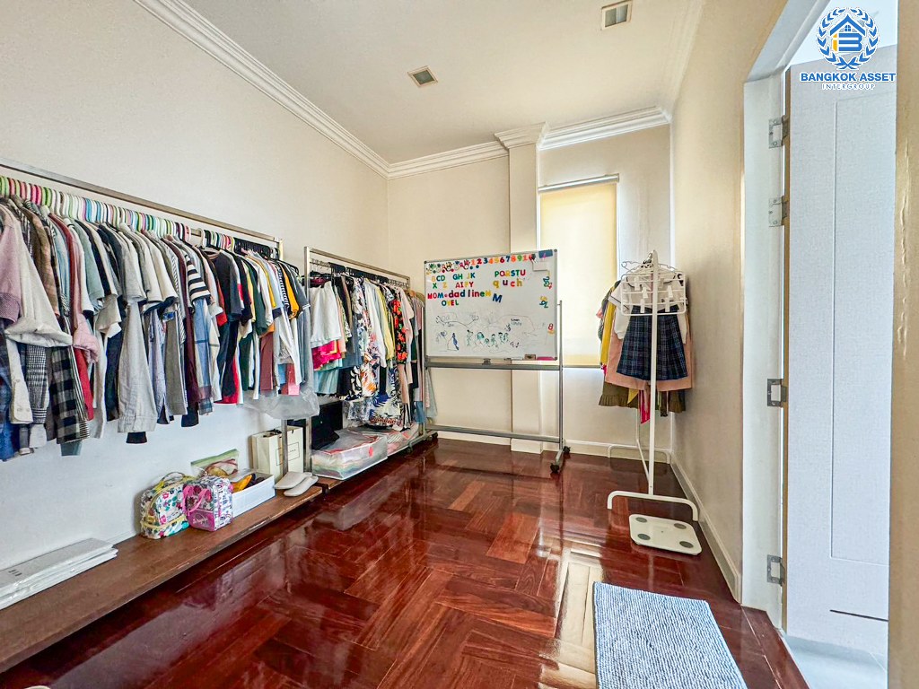 *****บ้านเดี่ยวมือสอง โครงการ เพอร์เฟค มาสเตอร์พีช ราชพฤกษ์ หลังมุม เนื้อที่ 114.50 ตร.ว. ฟังก์ชัน 3 ห้องนอน 4 ห้องน้ำ 2 ที่จอดรถ โครงการบนทำเลเดินทางสะดวก เชื่อมต่อถนนรัตนาธิเบศร์ ถนนราชพฤกษ์ ถนนบางกรวย-ไทรน้อย ใกล้รถไฟฟ้าสายสีม่วง "สถานีบางรักน้อยท่าอิฐ" และจุดขึ้นทางด่วน "ศรีรัช"