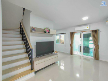 *****ทาวน์เฮ้าส์มือสองนนทบุรี โครงการ สิริเพลส ราชพฤกษ์-พระราม5 เนื้อที่ 18.6 ตร.ว. ฟังก์ชัน 3 ห้องนอน 3 ห้องน้ำ 2 ที่จอดรถ บ้านสวย พร้อมอยู่ แถมเฟอร์นิเจอร์ บนทำเลเดินทางสะดวก เชื่อมต่อ ถนนราชพฤกษ์, ถนนรัตนาธิเบศร์ ใกล้รถไฟฟ้าสายสีม่วง "สถานีบางพลู" จองเลย!