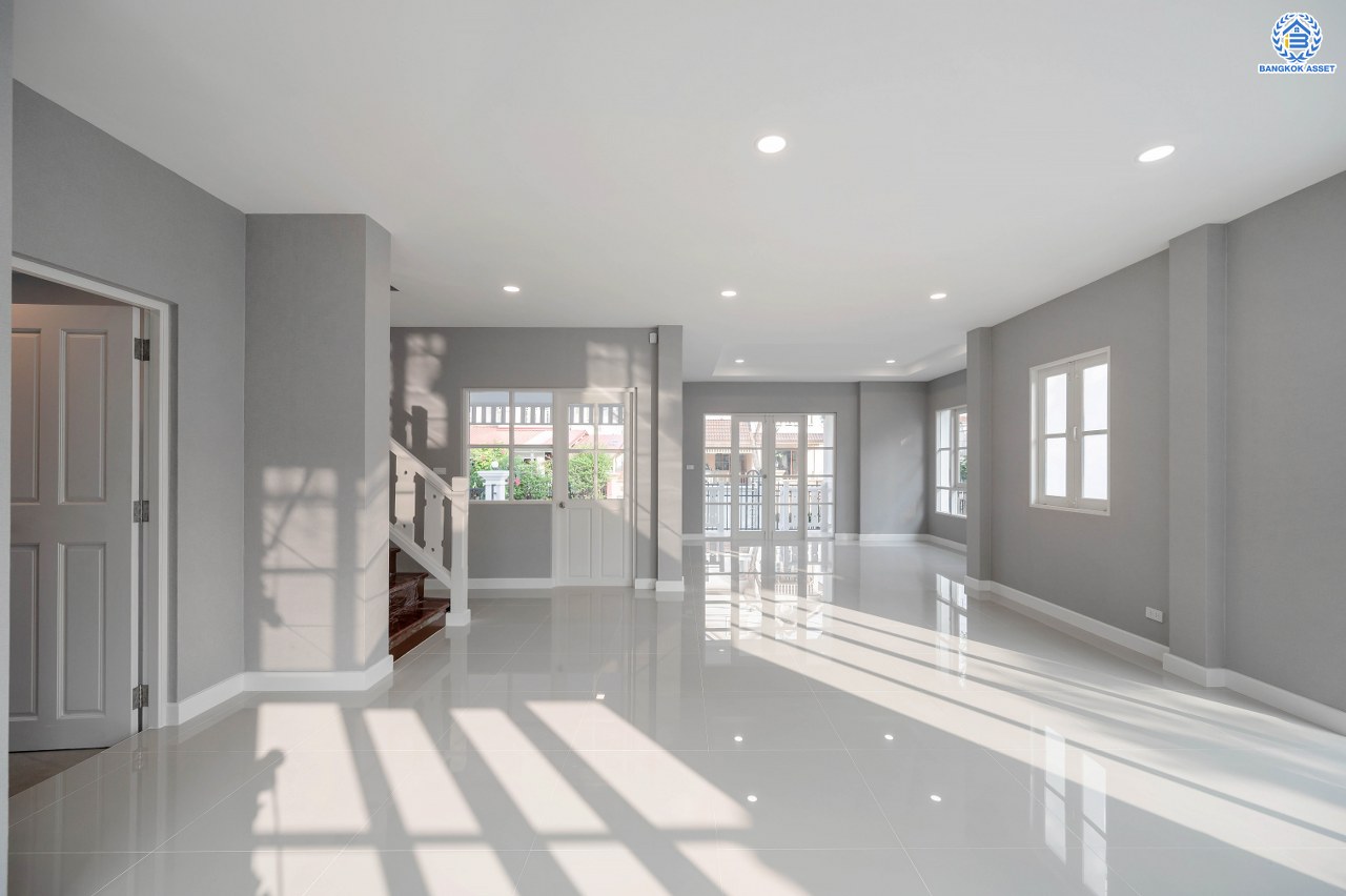 บ้านมือสองตกแต่งใหม่ โครงการ ลัดดารมย์ ปิ่นเกล้า บ้านเดี่ยวหลังมุม จากแบรนด์ Q.House บนเนื้อที่กว้างขวางถึง 84.3 ตร.ว. พื้นที่ใช้สอย 270.78 ตร.ม. ฟังก์ชัน 3 ห้องนอน 3 ห้องน้ำ จอดรถได้ 2 คัน พร้อม Living ชั้น 2 ขนาดใหญ่ บนทำเลศักยภาพ ติดถนนกาญจนาภิเษก ใกล้ห้างเซ็นทรัล เวสต์เกต, ทางด่วน "กาญจนาภิเษก" และรถไฟฟ้าสายสีม่วง "สถานีตลาดบางใหญ่"