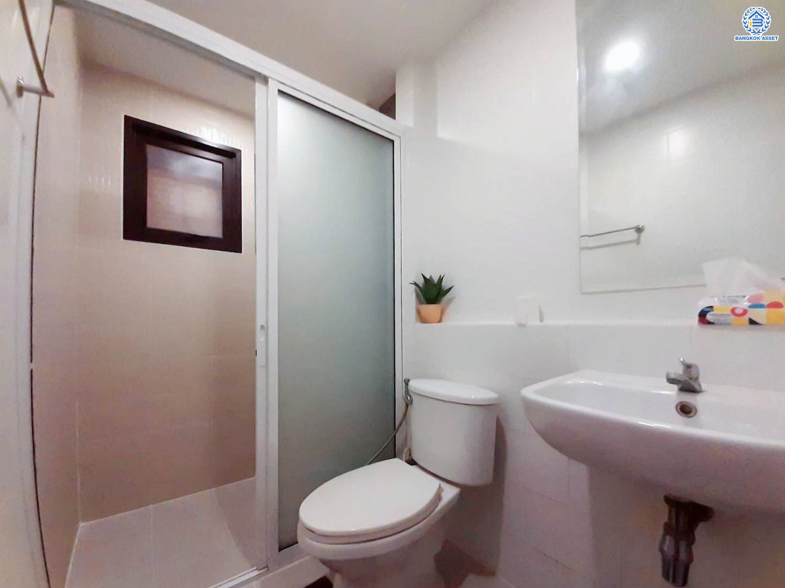 *****บ้านเดี่ยวมือสองนนทบุรี โครงการ เซนโทร ราชพฤกษ์-สวนผัก หลังมุม เนื้อที่กว้างขวางถึง 72.5 ตร.ว. ฟังก์ชัน 4 ห้องนอน 3 ห้องน้ำ 2 ที่จอดรถ บ้านเดี่ยวสไตล์พูลวิลล่า ตกแต่งสวย พร้อมสระว่ายน้ำ บนทำเลแห่งการเดินทาง เชื่อมต่อ ถนนราชพฤกษ์, ถนนนครอินทร์ ใกล้ทางด่วน "ศรีรัช" จองเลย!