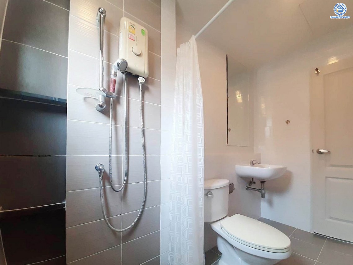 *****บ้านเดี่ยวมือสองนนทบุรี โครงการ เซนโทร ราชพฤกษ์-สวนผัก หลังมุม เนื้อที่กว้างขวางถึง 72.5 ตร.ว. ฟังก์ชัน 4 ห้องนอน 3 ห้องน้ำ 2 ที่จอดรถ บ้านเดี่ยวสไตล์พูลวิลล่า ตกแต่งสวย พร้อมสระว่ายน้ำ บนทำเลแห่งการเดินทาง เชื่อมต่อ ถนนราชพฤกษ์, ถนนนครอินทร์ ใกล้ทางด่วน "ศรีรัช" จองเลย!