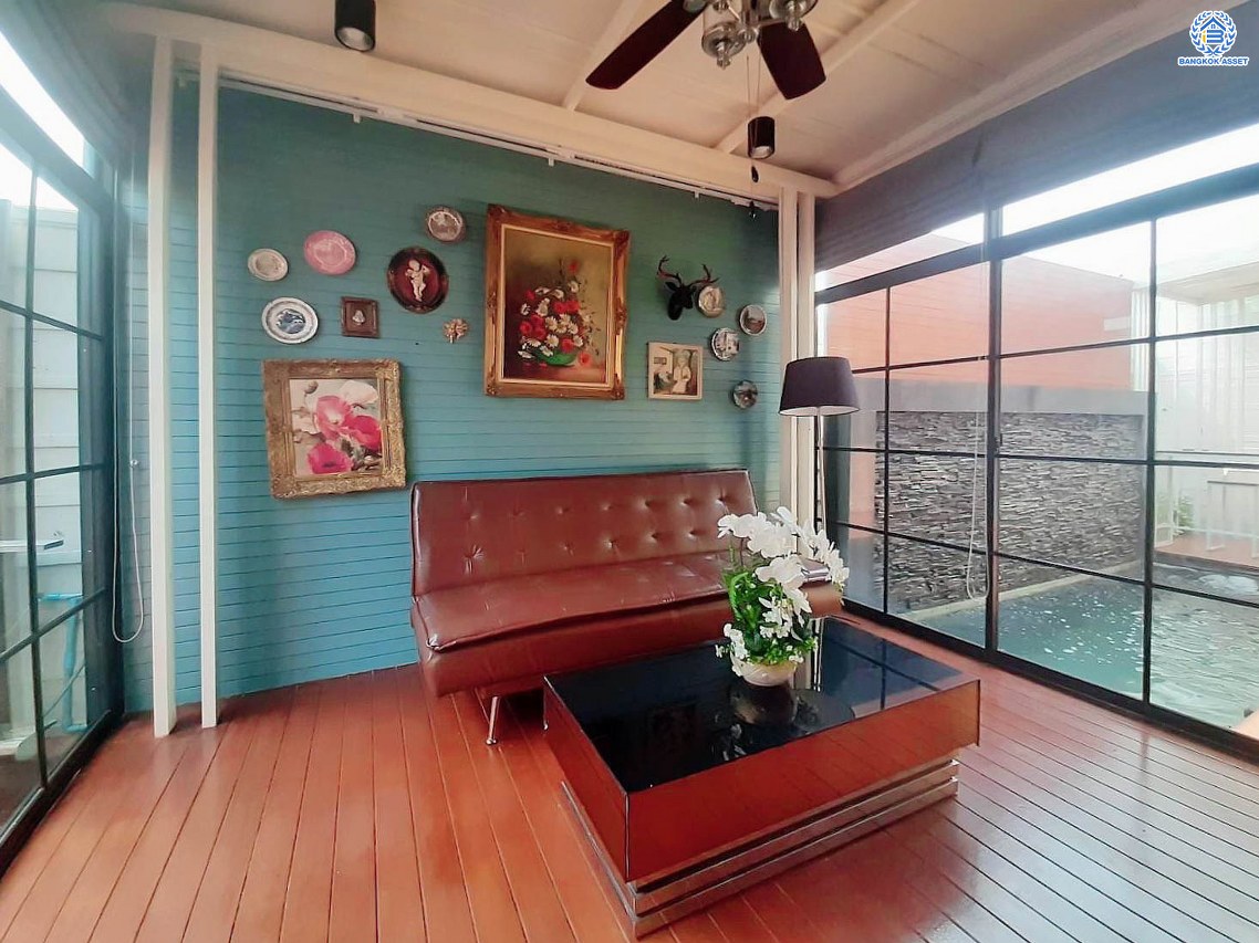 *****บ้านเดี่ยวมือสองนนทบุรี โครงการ เซนโทร ราชพฤกษ์-สวนผัก หลังมุม เนื้อที่กว้างขวางถึง 72.5 ตร.ว. ฟังก์ชัน 4 ห้องนอน 3 ห้องน้ำ 2 ที่จอดรถ บ้านเดี่ยวสไตล์พูลวิลล่า ตกแต่งสวย พร้อมสระว่ายน้ำ บนทำเลแห่งการเดินทาง เชื่อมต่อ ถนนราชพฤกษ์, ถนนนครอินทร์ ใกล้ทางด่วน "ศรีรัช" จองเลย!