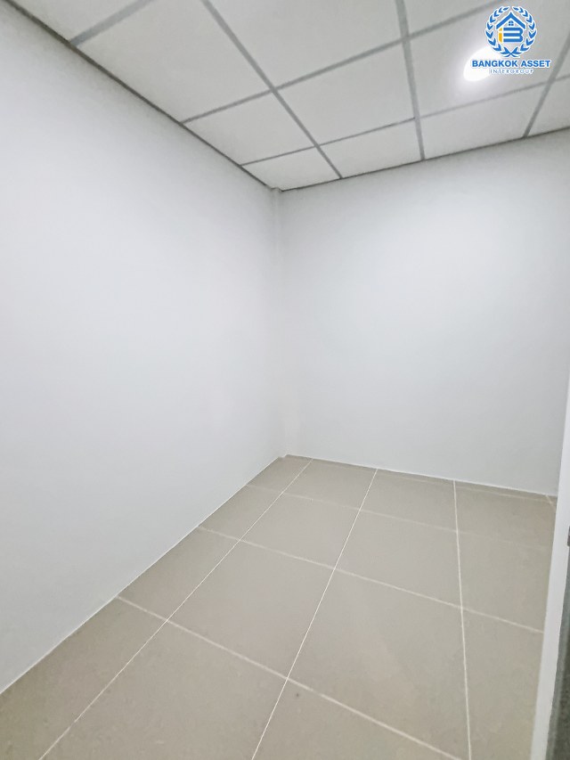 *****ทาวน์เฮ้าส์มือสองนนทบุรี โครงการ ปิยวรารมย์ เฟส1 บางกรวย-ไทรน้อย เนื้อที่ 16 ตร.ว. ฟังก์ชัน 3 ห้องนอน 2 ห้องน้ำ 1 ที่จอดรถ บ้านรีโนเวทใหม่ พร้อมเข้าอยู่ บนทำเลแห่งการเดินทาง เชื่อมต่อถนนบางกรวย-ไทรน้อย, ถนนกาญจนาภิเษก, ถนนบางกรวย-ไทรน้อย จองเลย!