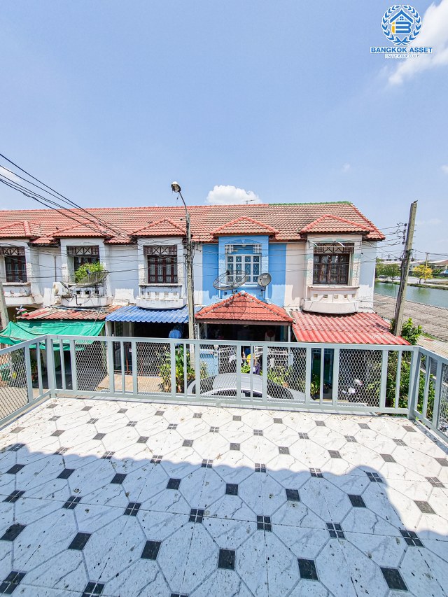 *****ทาวน์เฮ้าส์มือสองนนทบุรี โครงการ ปิยวรารมย์ เฟส1 บางกรวย-ไทรน้อย เนื้อที่ 16 ตร.ว. ฟังก์ชัน 3 ห้องนอน 2 ห้องน้ำ 1 ที่จอดรถ บ้านรีโนเวทใหม่ พร้อมเข้าอยู่ บนทำเลแห่งการเดินทาง เชื่อมต่อถนนบางกรวย-ไทรน้อย, ถนนกาญจนาภิเษก, ถนนบางกรวย-ไทรน้อย จองเลย!