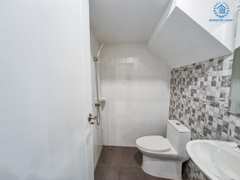 *****ทาวน์เฮ้าส์มือสอง โครงการ เฌอ งามวงศ์วาน-ประชาชื่น เนื้อที่ 18.20 ตร.ว. ฟังก์ชัน 3 ห้องนอน 2 ห้องน้ำ พร้อมอยู่ สร้างจากอิฐมอญแดงทั้งหลัง ทำเลเดินทางสะดวก เชื่อมต่อถนนงามวงศ์วาน ถนนประชาชื่น ใกล้รถไฟฟ้าสายสีม่วง "สถานีกระทรวงสาธารณะสุข" และจุดขึ้นทางด่วน "ศรีรัช"