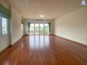 *****บ้านเดี่ยวมือสอง โครงการ เดอะวอเตอร์เฮ้าส์ กาญจนาภิเษก หลังมุม เนื้อที่ 116.30 ตร.ว ฟังก์ชัน 4 ห้องนอน 3 ห้องน้ำ 2 ที่จอดรถ พร้อมเข้าอยู่ บนทำเลเชื่อมต่อถนนเพชรเกษม ถนนกาญจนาภิเษก ถนนเอกชัย