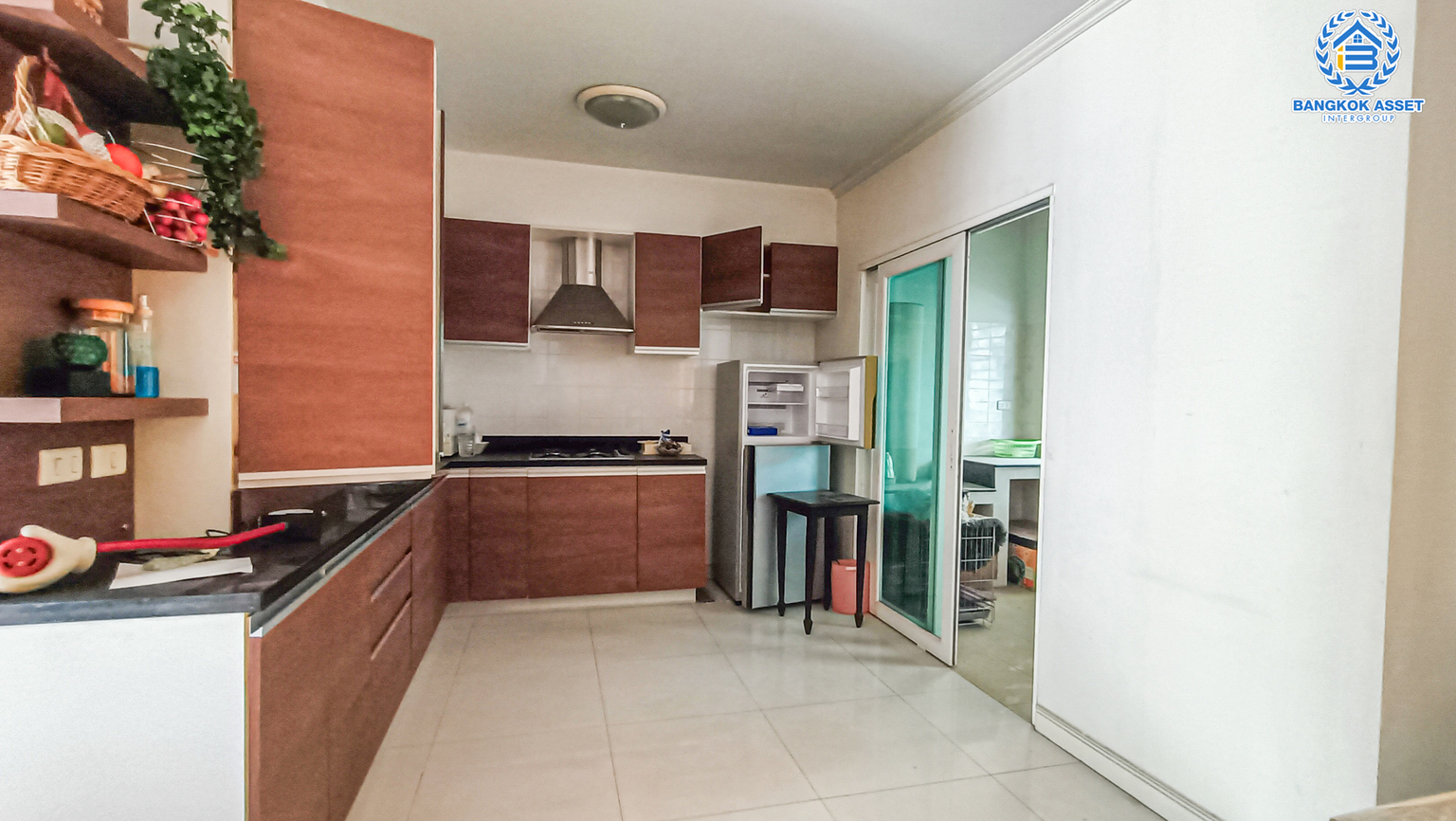 *****บ้านเดี่ยวมือสอง โครงการ เพอร์เฟค มาสเตอร์พีช รัตนาธิเบศร์หลังมุม เนื้อที่ 109.30 ตร.ว ฟังก์ชัน 3 ห้องนอน 3 ห้องน้ำ 2 ที่จอดรถ ฟรี! เครื่องปรับอากาศ ภายในเหมือนใหม่ พร้อมเข้าอยู่ บนทำเลเชื่อมต่อถนนชัยพฤกษ์ ถนนนครอินทร์ ถนนราชพฤกษ์ ใกล้รถไฟฟ้าสายสีม่วง "สถานีไทรม้า" และจุดขึ้นทางด่วน "งามวงศ์วาน"