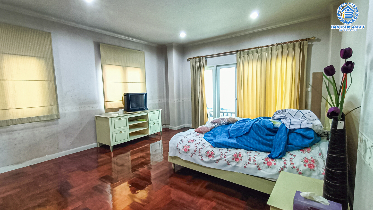 *****บ้านเดี่ยวมือสอง โครงการ เพอร์เฟค มาสเตอร์พีช รัตนาธิเบศร์หลังมุม เนื้อที่ 109.30 ตร.ว ฟังก์ชัน 3 ห้องนอน 3 ห้องน้ำ 2 ที่จอดรถ ฟรี! เครื่องปรับอากาศ ภายในเหมือนใหม่ พร้อมเข้าอยู่ บนทำเลเชื่อมต่อถนนชัยพฤกษ์ ถนนนครอินทร์ ถนนราชพฤกษ์ ใกล้รถไฟฟ้าสายสีม่วง "สถานีไทรม้า" และจุดขึ้นทางด่วน "งามวงศ์วาน"