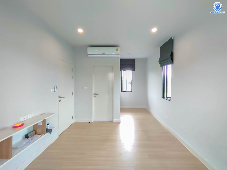 *****บ้านแฝดมือสอง โครงการ อณาสิริ บางใหญ่ หลังมุม เนื้อที่ 53 ตร.ว ฟังก์ชัน 4 ห้องนอน 3 ห้องน้ำ 2 ที่จอดรถ จากแบรนด์ Sansiri ภายในสวย พร้อมเข้าอยู่ บนทำเลเชื่อมต่อถนนกาญจนาภิเษก ถนนเลียบประปา ใกล้รถไฟฟ้าสายสีม่วง "สถานีตลาดบางใหญ่" และจุดขึ้นทางด่วน "ศรีรัช"