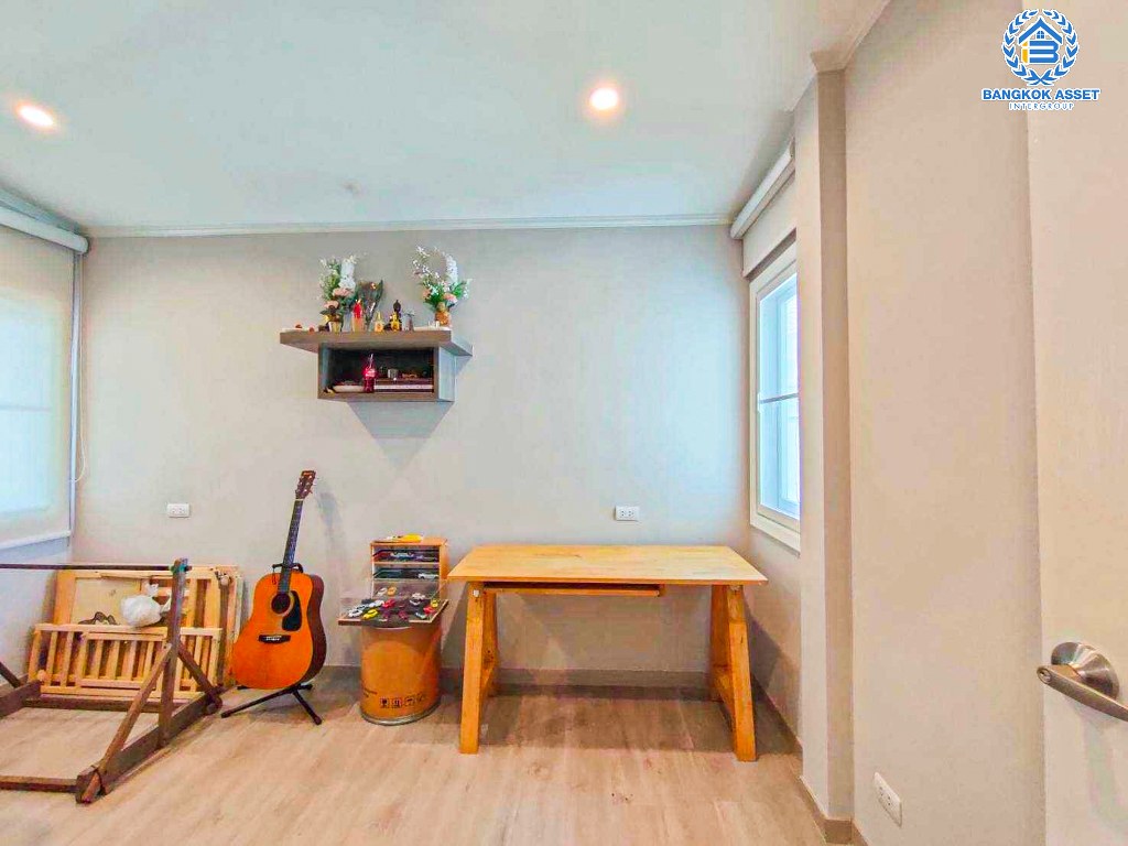 *****บ้านเดี่ยวมือสอง โครงการ ศุภาลัย พาร์ควิลล์ พระราม2-ท่าข้าม เนื้อที่ 55.90 ตร.ว. ฟังก์ชัน 3 ห้องนอน 3 ห้องน้ำ 2 ที่จอดรถ โครงการบนทำเลเดินทางสะดวก เชื่อมต่อถนนพระราม2 ถนนสุขสวัสดิ์ ใกล้จุดขึ้นทางด่วน "พระราม2" และเซ็นทรัลพระราม2