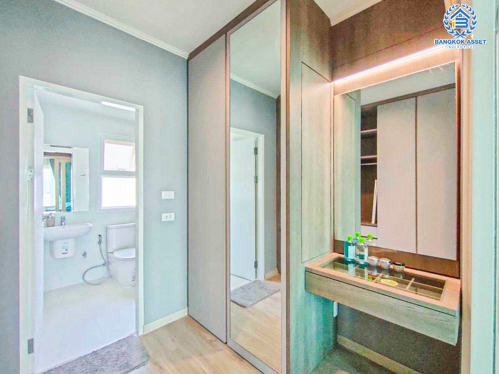 *****บ้านเดี่ยวมือสอง โครงการ ศุภาลัย พาร์ควิลล์ พระราม2-ท่าข้าม เนื้อที่ 55.90 ตร.ว. ฟังก์ชัน 3 ห้องนอน 3 ห้องน้ำ 2 ที่จอดรถ โครงการบนทำเลเดินทางสะดวก เชื่อมต่อถนนพระราม2 ถนนสุขสวัสดิ์ ใกล้จุดขึ้นทางด่วน "พระราม2" และเซ็นทรัลพระราม2