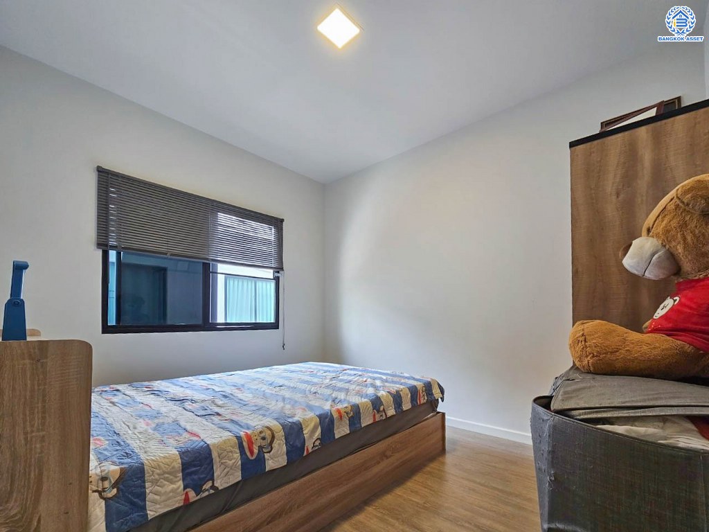 *****ทาวน์เฮ้าส์มือสอง โครงการ สิริเพลส บางใหญ่ หลังมุม เนื้อที่ 21 ตร.ว. ฟังก์ชัน 3 ห้องนอน 3 ห้องน้ำ 1 ห้องอเนกประสงค์  2 ที่จอดรถ พร้อมเข้าอยู่ โครงการบนทำเลเดินทางสะดวก เชื่อมต่อถนนอัจฉริยะพัฒนา ถนนกาญจนาภิเษก ใกล้โครงการรถไฟฟ้าสายสีม่วง "สถานีตลาดบางใหญ่" และเซ็นทรัลเวสเกต