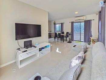 *****บ้านแฝดมือสอง โครงการ คาซ่าเพรสโต้ กาญจนาภิเษก หลังมุม เนื้อที่ 36 ตร.ว. ฟังก์ชัน 3 ห้องนอน 3 ห้องน้ำ 2 ที่จอดรถ บ้านสวย พร้อมเข้าอยู่ โครงการบนทำเลเดินทางสะดวก เชื่อมต่อถนนกาญจนาภิเษก, ถนนกรุงนนท์-จงถนอม ใกล้ห้างสรรพสินค้า BigC ประชาอุทิศ