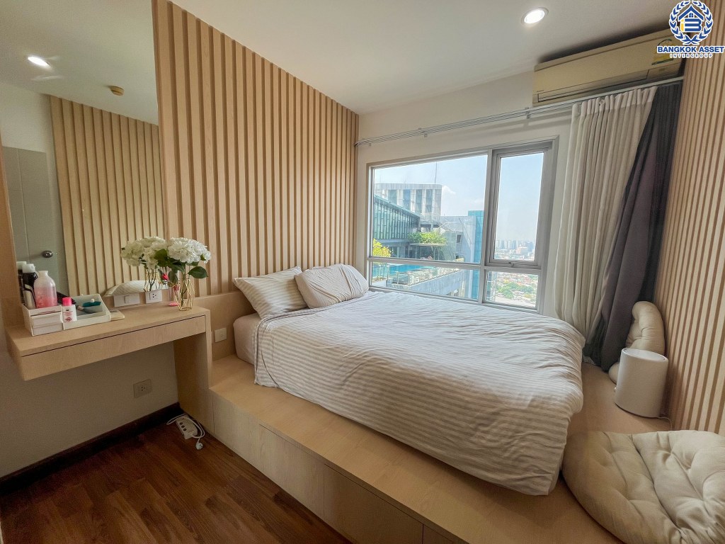 *****คอนโดมิเนียมมือสอง โครงการ เซ็นทริค สถานีติวานนท์ เนื้อที่ 35.16 ตร.ม. ฟังก์ชัน 1 ห้องนอน 1 ห้องน้ำ แถมฟรี! เครื่องปรับอากาศ โครงการบนทำเลเดินทางสะดวก เชื่อมต่อถนนกรุงเทพฯ-นนทบุรี ถนนประชาราษร์ ใกล้รถไฟฟ้าสายสีม่วง "สถานีแยกติวานนท์" และจุดขึ้นทางด่วน "งามวงศ์วาน"