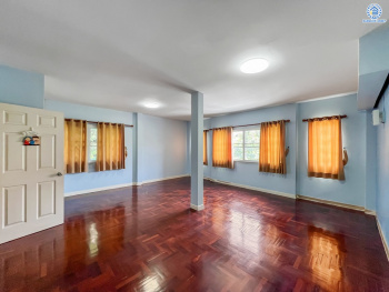 *****ทาวน์เฮ้าส์มือสองนนทบุรี โครงการ เปี่ยมสุข รัตนาธิเบศร์ หลังมุม เนื้อที่กว้างมากถึง 24.6 ตร.ว. ฟังก์ชัน 3 ห้องนอน 2 ห้องน้ำ บ้านเนื้อที่เยอะ บนทำเลเดินทางสะดวก เชื่อมต่อ ถนนรัตนาธิเบศร์, ถนนนนทบุรี ใกล้ทางด่วน "งามวงศ์วาน" และห่างจากรถไฟฟ้าสายสีม่วง "สถานีสะพานพระนั่งเกล้า" เพียง 5 นาที