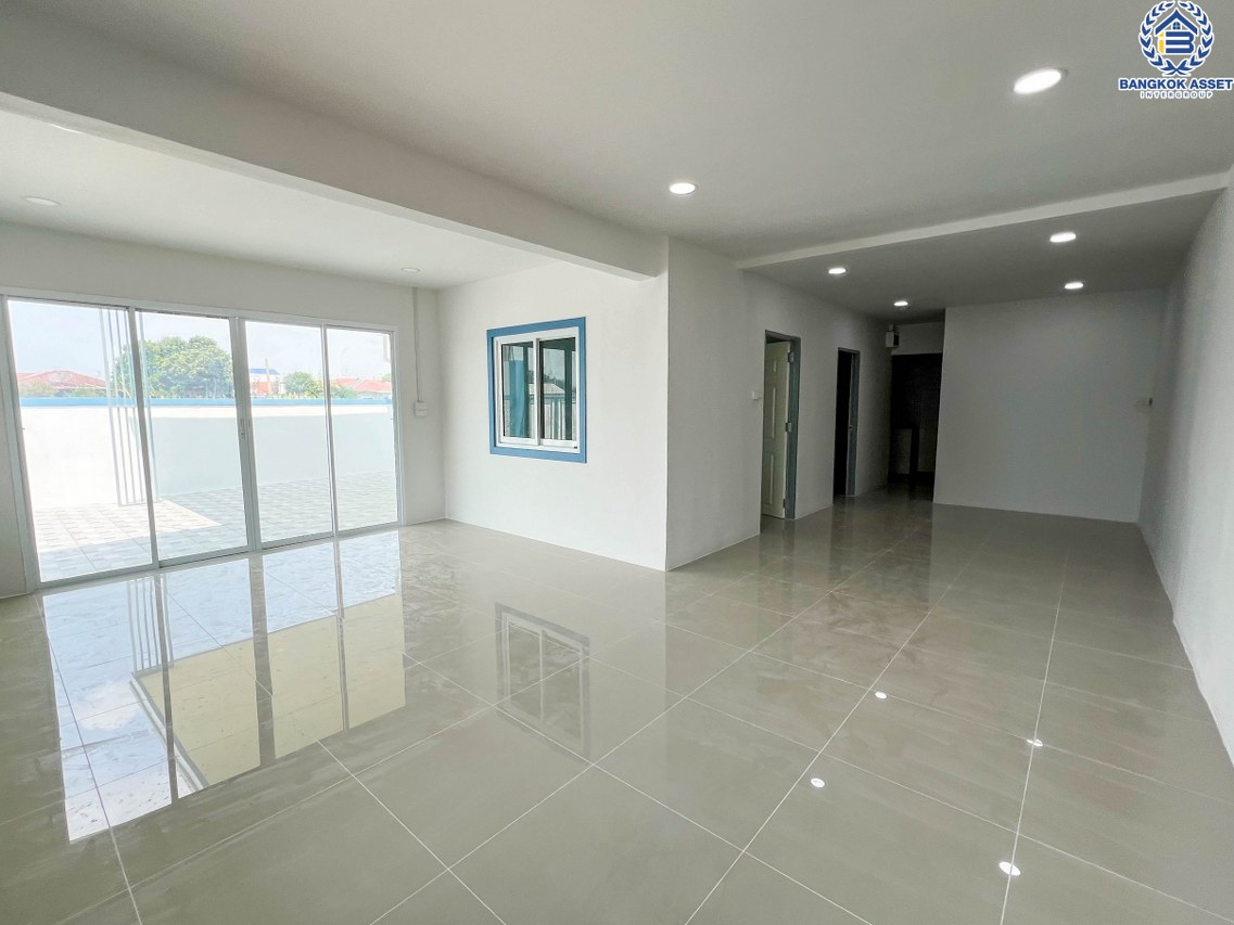 *****ทาวน์เฮ้าส์ชั้นเดียวมือสองนนทบุรี โครงการ พฤกษา3 กาญจนาภิเษก เนื้อที่กว้างขวางถึง 34.6 ตร.ว. ฟังก์ชัน 3 ห้องนอน 2 ห้องน้ำ 2 ที่จอดรถ บ้านตกแต่งใหม่พร้อมอยู่ บนทำเลแห่งการเดินทาง เชื่อมต่อถนนกาญจนาภิเษก ใกล้เซ็นทรัลเวสเกต, บิ๊กซี บางใหญ่ และจุดขึ้นทางด่วน "กาญจนาภิเษก"