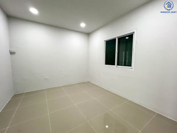 *****ทาวน์เฮ้าส์ชั้นเดียวมือสองนนทบุรี โครงการ พฤกษา3 กาญจนาภิเษก เนื้อที่กว้างขวางถึง 34.6 ตร.ว. ฟังก์ชัน 3 ห้องนอน 2 ห้องน้ำ 2 ที่จอดรถ บ้านตกแต่งใหม่พร้อมอยู่ บนทำเลแห่งการเดินทาง เชื่อมต่อถนนกาญจนาภิเษก ใกล้เซ็นทรัลเวสเกต, บิ๊กซี บางใหญ่ และจุดขึ้นทางด่วน "กาญจนาภิเษก"