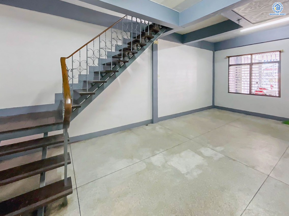 *****ทาวน์เฮ้าส์มือสองกรุงเทพมหานคร โครงการ บ้านเจษฎา1 พหลโยธิน เนื้อที่ 16 ตร.ว. ฟังก์ชัน 2 ห้องนอน 2 ห้องน้ำ บ้านน่าอยู่ แถมฟรี! เครื่องปรับอากาศ ปั๊มน้ำพร้อมแทงค์น้ำ บนทำเลเดินทางสะดวก เชื่อมต่อถนนวิภาวดีรังสิต, ถนนลำลูกกา ใกล้รถไฟฟ้าสายสีเขียว "สถานีคปอ." จองเลย!