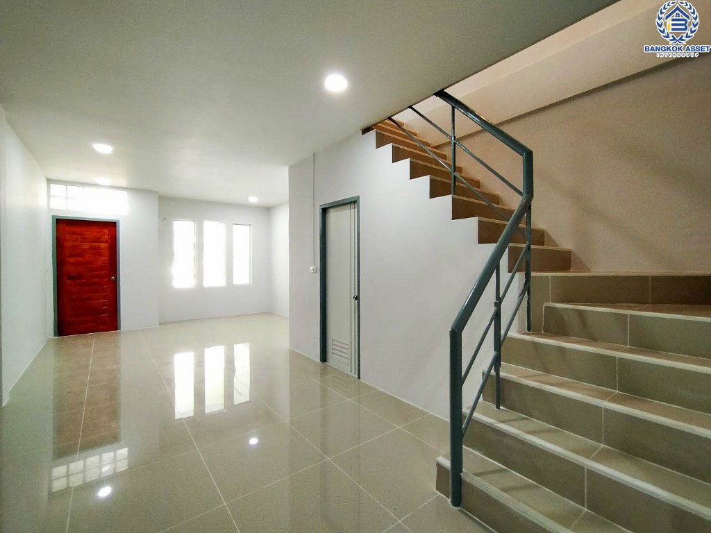 *****ทาวน์เฮ้าส์มือสอง โครงการ พิมลราช2 กาญจนาภิเษก เนื้อที่ 16 ตร.ว. ฟังก์ชัน 3 ห้องนอน 2 ห้องน้ำ ภายในสวย พร้อมอยู่ โครงการบนทำเลดี เชื่อมต่อถนนบางกรวย-ไทรน้อย ถนนกาญจนาภิเษก ใกล้รถไฟฟ้าสายสีม่วง "สถานีคลองบางไผ่" และจุดขึ้นทางด่วน "กาญจนาภิเษก"