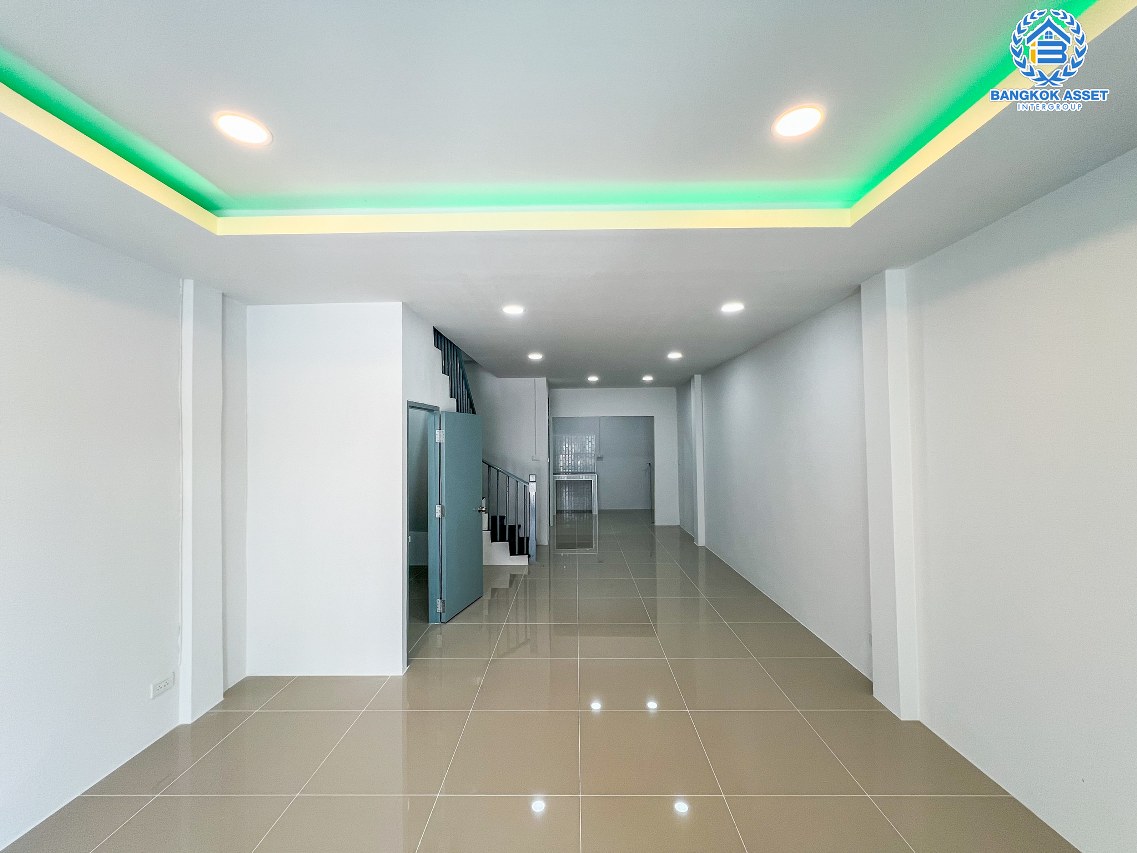 *****ทาวน์เฮ้าส์มือสองนนทบุรี โครงการ ปิยะวรารมย์ บ้านกล้วย-ไทรน้อย เฟส2 บ้านหลังมุม เนื้อที่กว้างมากถึง 23 ตร.ว. ฟังก์ชัน 3 ห้องนอน 2 ห้องน้ำ รีโนเวทใหม่ พร้อมเข้าอยู่ บนทำเลแห่งการเดินทาง เชื่อมต่อ ถนนบ้านกล้วย-ไทรน้อย, ถนนกาญจนาภิเษก, ถนนชัยพฤกษ์ ในราคาสุดคุ้ม!