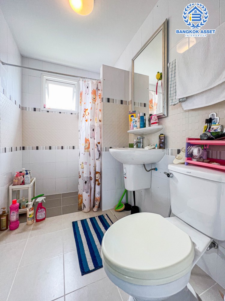 *****บ้านแฝดมือสองนนทบุรี โครงการ ศุภาลัยวิลล์ วงแหวน-บางใหญ่ หลังมุม เนื้อที่ 40.4 ตร.ว. ฟังก์ชัน 3 ห้องนอน 2 ห้องน้ำ 2 ที่จอดรถ บ้านสวย พร้อมเข้าอยู่ ข้างบ้านไม่ติดใครเป็นส่วนตัวมาก บนทำเลเดินทางสะดวก เชื่อมต่อถนนราชพฤกษ์ ถนนกาญจนาภิเษก ถนน 345 จองเลย!