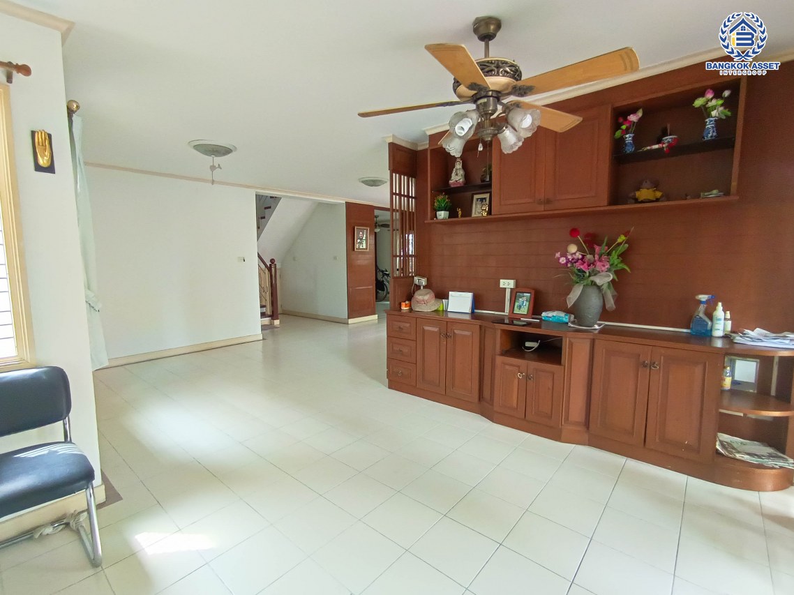 *****บ้านเดี่ยวมือสองกรุงเทพฯ โครงการ เนเบอร์โฮม วัชรพล เนื้อที่ 51 ตร.ว. ฟังก์ชัน 3 ห้องนอน 3 ห้องน้ำ 2 ที่จอดรถ แถมฟรี! 2 เครื่องปรับอากาศ,  2 เครื่องทำน้ำอุ่น, 1 เครื่องดูดควัน บนทำเลเชื่อมต่อ ถนนสายไหม, ถนนลำลูกกา ใกล้รถไฟฟ้าสายสีเขียว "สถานีคูคต" และทางด่วน "ศรีรัช"...