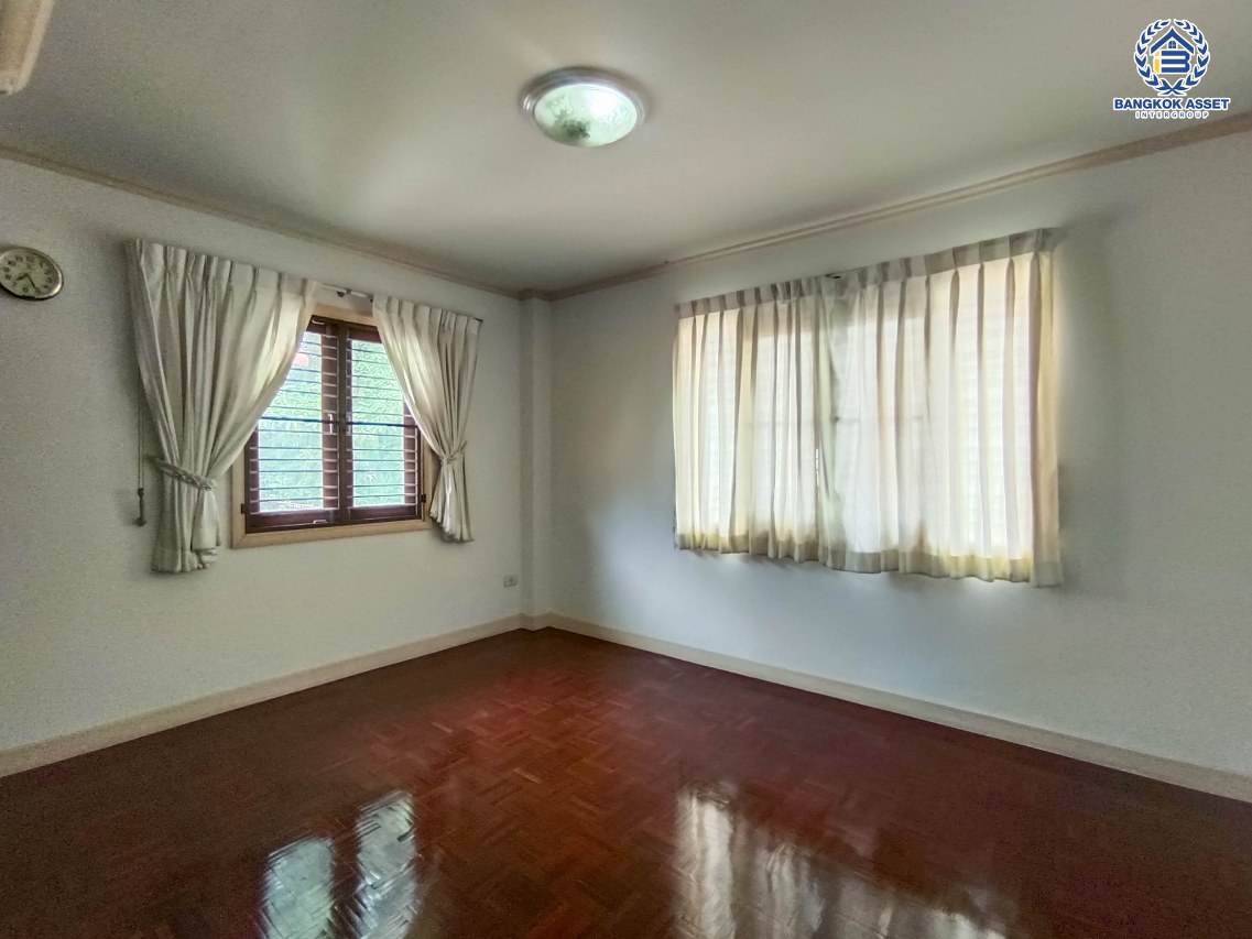 *****บ้านเดี่ยวมือสองกรุงเทพฯ โครงการ เนเบอร์โฮม วัชรพล เนื้อที่ 51 ตร.ว. ฟังก์ชัน 3 ห้องนอน 3 ห้องน้ำ 2 ที่จอดรถ แถมฟรี! 2 เครื่องปรับอากาศ,  2 เครื่องทำน้ำอุ่น, 1 เครื่องดูดควัน บนทำเลเชื่อมต่อ ถนนสายไหม, ถนนลำลูกกา ใกล้รถไฟฟ้าสายสีเขียว "สถานีคูคต" และทางด่วน "ศรีรัช"...