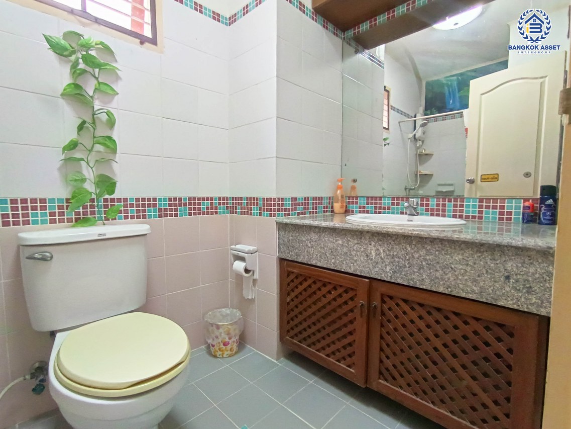 *****บ้านเดี่ยวมือสองกรุงเทพฯ โครงการ เนเบอร์โฮม วัชรพล เนื้อที่ 51 ตร.ว. ฟังก์ชัน 3 ห้องนอน 3 ห้องน้ำ 2 ที่จอดรถ แถมฟรี! 2 เครื่องปรับอากาศ,  2 เครื่องทำน้ำอุ่น, 1 เครื่องดูดควัน บนทำเลเชื่อมต่อ ถนนสายไหม, ถนนลำลูกกา ใกล้รถไฟฟ้าสายสีเขียว "สถานีคูคต" และทางด่วน "ศรีรัช"...