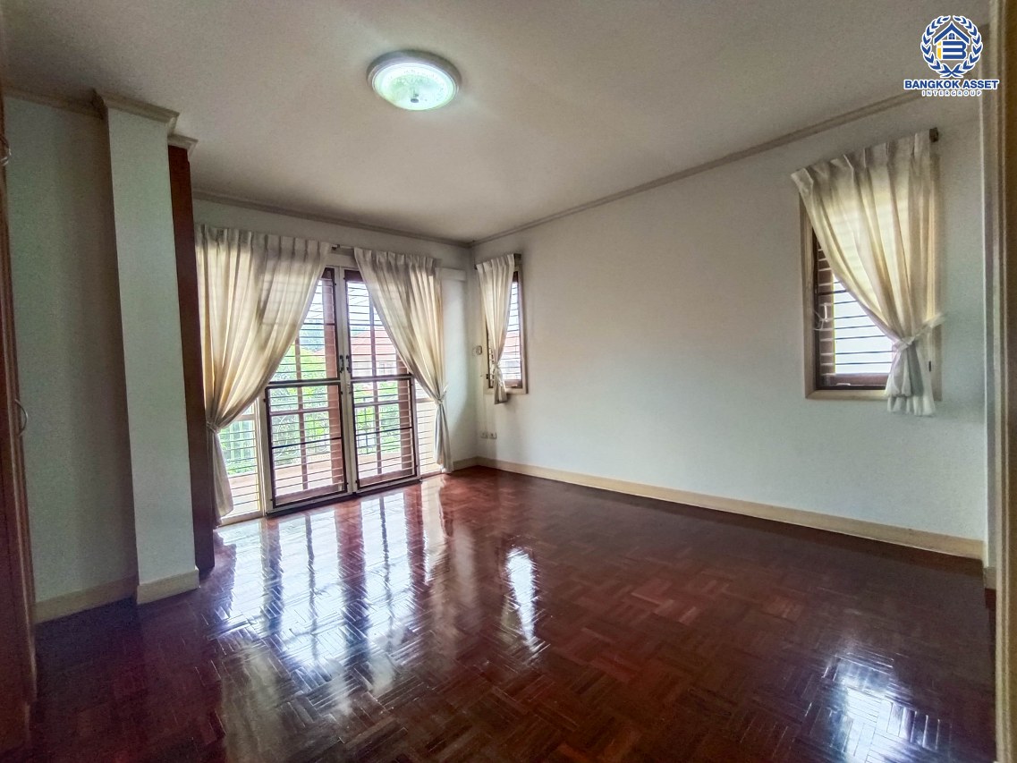 *****บ้านเดี่ยวมือสองกรุงเทพฯ โครงการ เนเบอร์โฮม วัชรพล เนื้อที่ 51 ตร.ว. ฟังก์ชัน 3 ห้องนอน 3 ห้องน้ำ 2 ที่จอดรถ แถมฟรี! 2 เครื่องปรับอากาศ,  2 เครื่องทำน้ำอุ่น, 1 เครื่องดูดควัน บนทำเลเชื่อมต่อ ถนนสายไหม, ถนนลำลูกกา ใกล้รถไฟฟ้าสายสีเขียว "สถานีคูคต" และทางด่วน "ศรีรัช"...