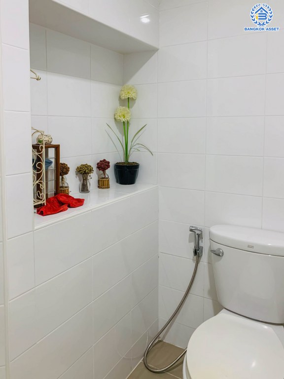 บ้านเดี่ยวมือสอง โครงการ ชัยพฤกษ์ รัตนาธิเบศร์-วงแหวน เนื้อที่กว้าง 55 ตร.ว. ฟังก์ชัน 3 ห้องนอน 3 ห้องน้ำ 2 ที่จอดรถ คุณภาพจาก L&H สภาพดีมาก พร้อมอยู่ บนทำเลดี เชื่อมต่อถนนรัตนาธิเบศร์ ถนนบางกรวย-ไทรน้อย ถนนกาญจนาภิเษก ใกล้รถไฟฟ้าสายสีม่วง "สถานีคลองบางไผ่"...