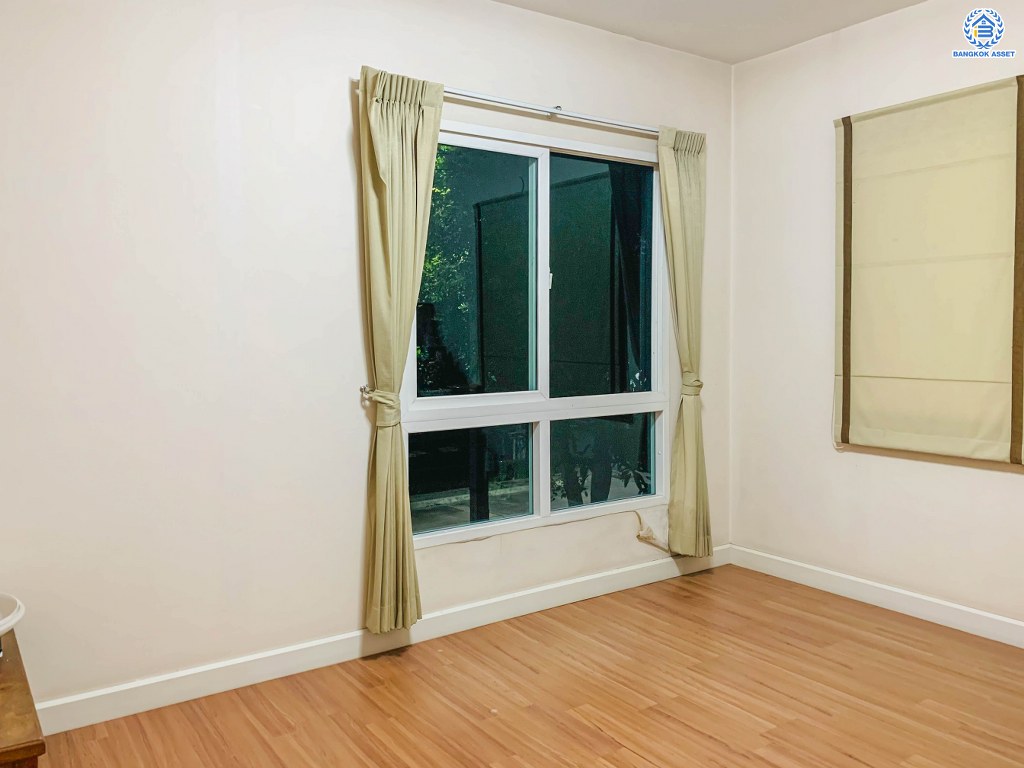 บ้านเดี่ยวมือสอง โครงการ ชัยพฤกษ์ รัตนาธิเบศร์-วงแหวน เนื้อที่กว้าง 55 ตร.ว. ฟังก์ชัน 3 ห้องนอน 3 ห้องน้ำ 2 ที่จอดรถ คุณภาพจาก L&H สภาพดีมาก พร้อมอยู่ บนทำเลดี เชื่อมต่อถนนรัตนาธิเบศร์ ถนนบางกรวย-ไทรน้อย ถนนกาญจนาภิเษก ใกล้รถไฟฟ้าสายสีม่วง "สถานีคลองบางไผ่"...