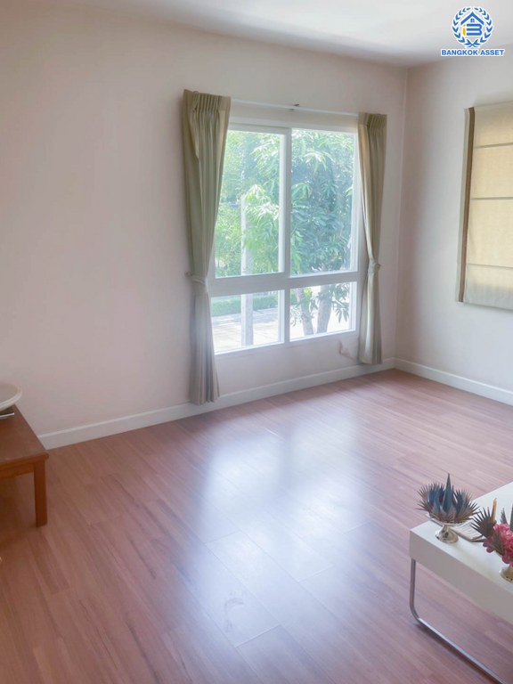 บ้านเดี่ยวมือสอง โครงการ ชัยพฤกษ์ รัตนาธิเบศร์-วงแหวน เนื้อที่กว้าง 55 ตร.ว. ฟังก์ชัน 3 ห้องนอน 3 ห้องน้ำ 2 ที่จอดรถ คุณภาพจาก L&H สภาพดีมาก พร้อมอยู่ บนทำเลดี เชื่อมต่อถนนรัตนาธิเบศร์ ถนนบางกรวย-ไทรน้อย ถนนกาญจนาภิเษก ใกล้รถไฟฟ้าสายสีม่วง "สถานีคลองบางไผ่"...