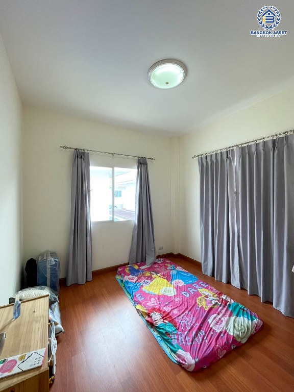 *****บ้านเดี่ยวมือสอง โครงการ แลนซีโอ เพชรเกษม77 หลังมุม เนื้อที่ 53 ตร.ว. ฟังก์ชัน 3 ห้องนอน 2 ห้องน้ำ 1 ที่จอดรถ บ้านพร้อมอยู่ ภายในสวย โครงการบนทำเลเดินทางสะดวก เชื่อมต่อถนนเพชรเกษม ถนนพุทธมณฑลสาย4 ถนนเอกชัย ใกล้รถไฟฟ้าสายสีน้ำเงิน "สถานีสถานีบางแค" และจุดขึ้นทางด่วน "ศรีรัช"